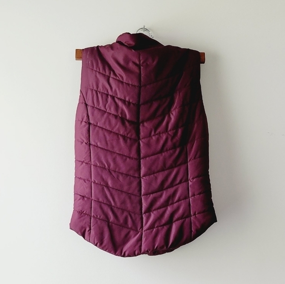 Aeropostale burgundy color zip up vest size S - Picture 5 of 5